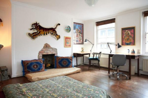 Bright & Spacious Apartment in Belgravia